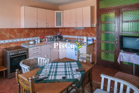 Spratna kuca 160m2, plac 800m2, Straševina (3 of 9)