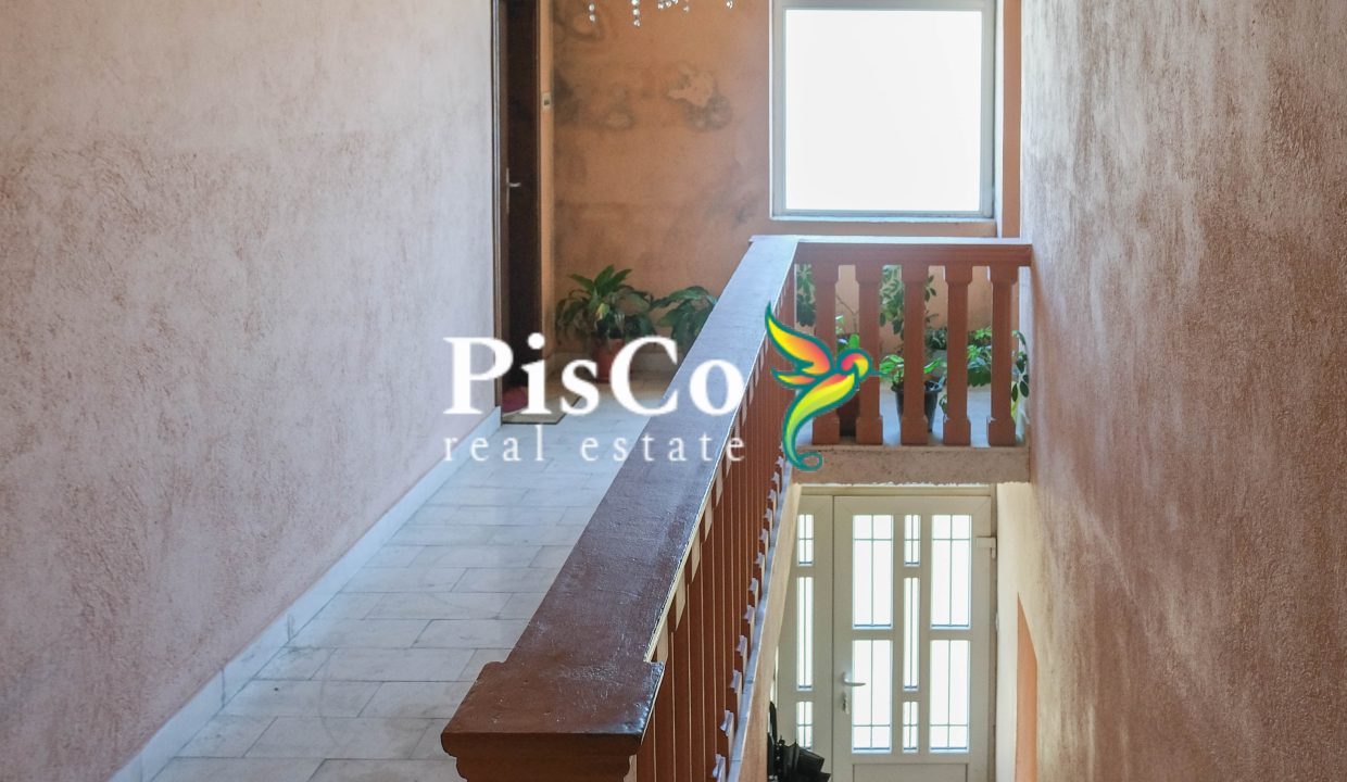 Spratna kuca 160m2, plac 800m2, Straševina (6 of 9)