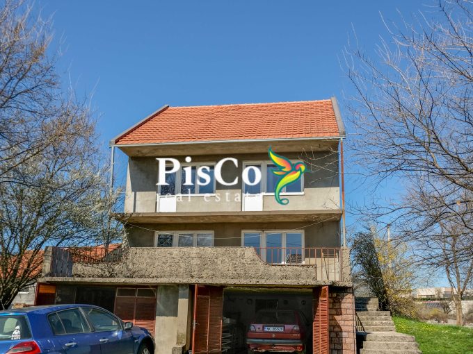 Spratna kuca 160m2 plac 800m2 Strasevina 9 of 9