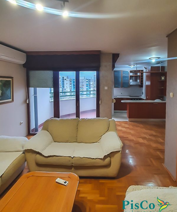 Trosoban Ruske kule (1 of 10)