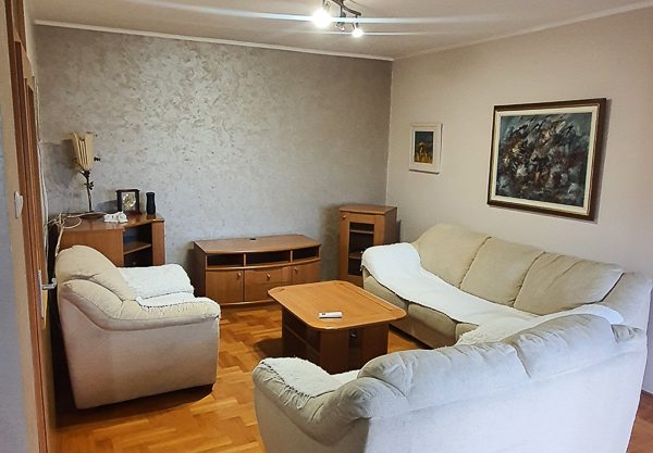 Na prodaju trosoban stan u Ruskim kulama - Blok 6