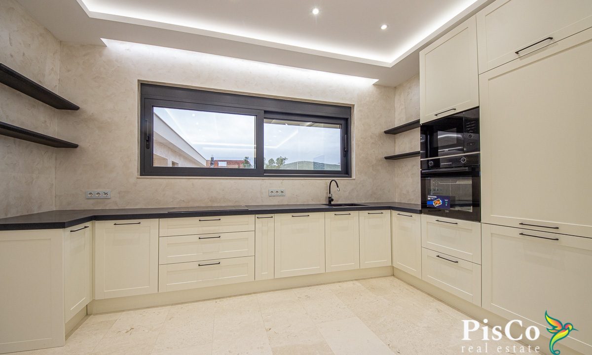 Vila na prodaju, 240 m², Krimovica, Kotor--5