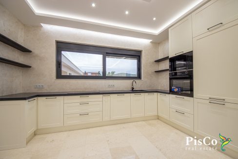 Vila na prodaju, 240 m², Krimovica, Kotor--5