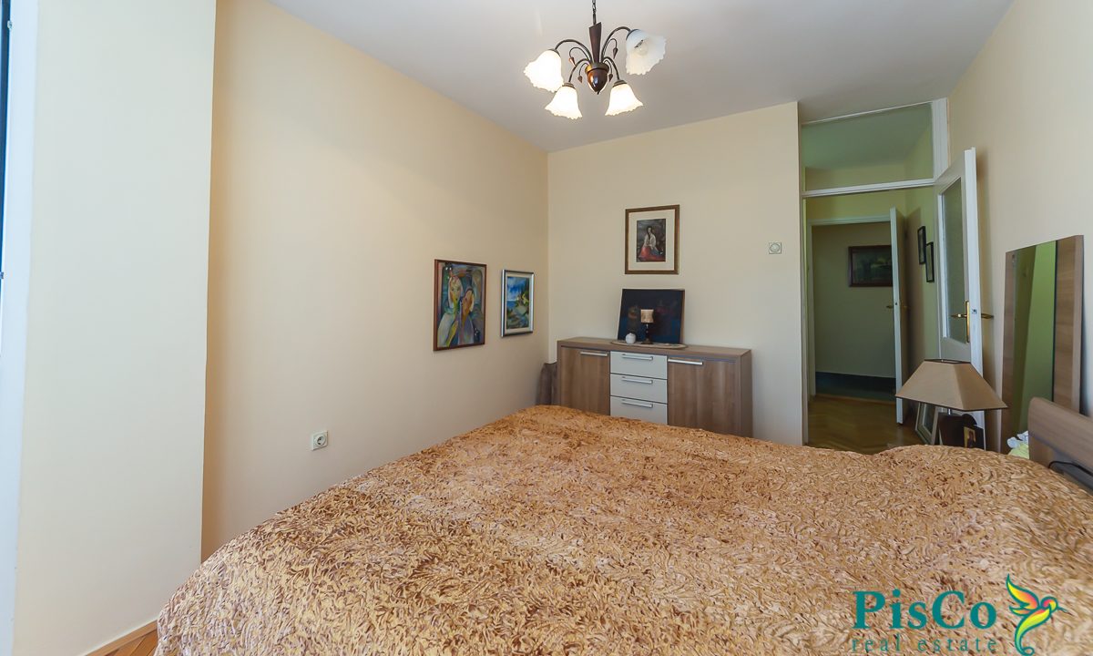 Dvosoban Preko Morace kod sportskog (1 of 1)