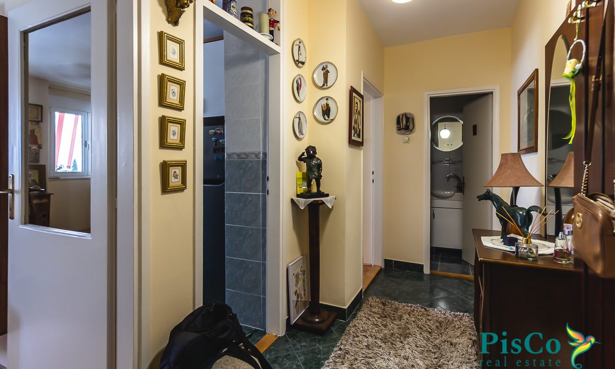 Dvosoban Preko Morace kod sportskog (1 of 11)