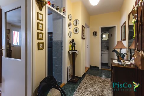 Dvosoban Preko Morace kod sportskog (1 of 11)