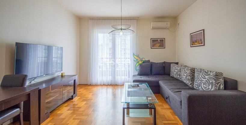 Izdaje se jednosoban stan 42m2 Stari aerodrom Podgorica