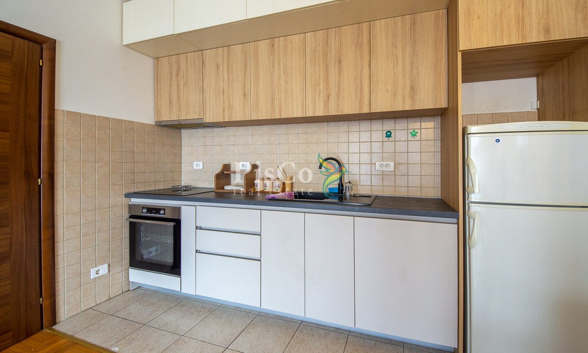 Izdaje se jednosoban stan 42m2, Stari aerodrom, Podgorica-1719