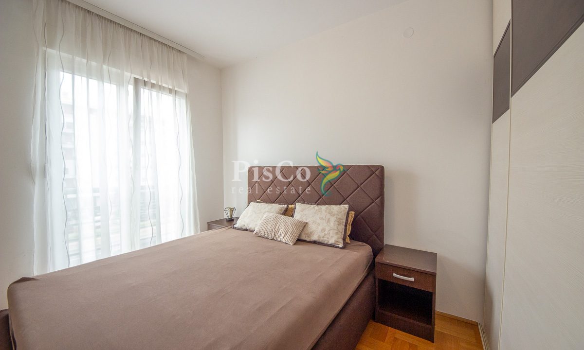 Izdaje se jednosoban stan 42m2, Stari aerodrom, Podgorica-1723