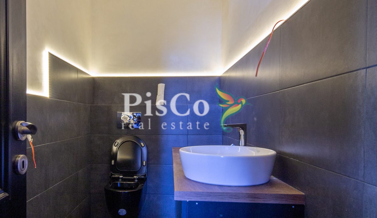 Prodaja Poslovni prostor 84m2, Kvart kod Katolicke crkve, Niksic (5 of 8)