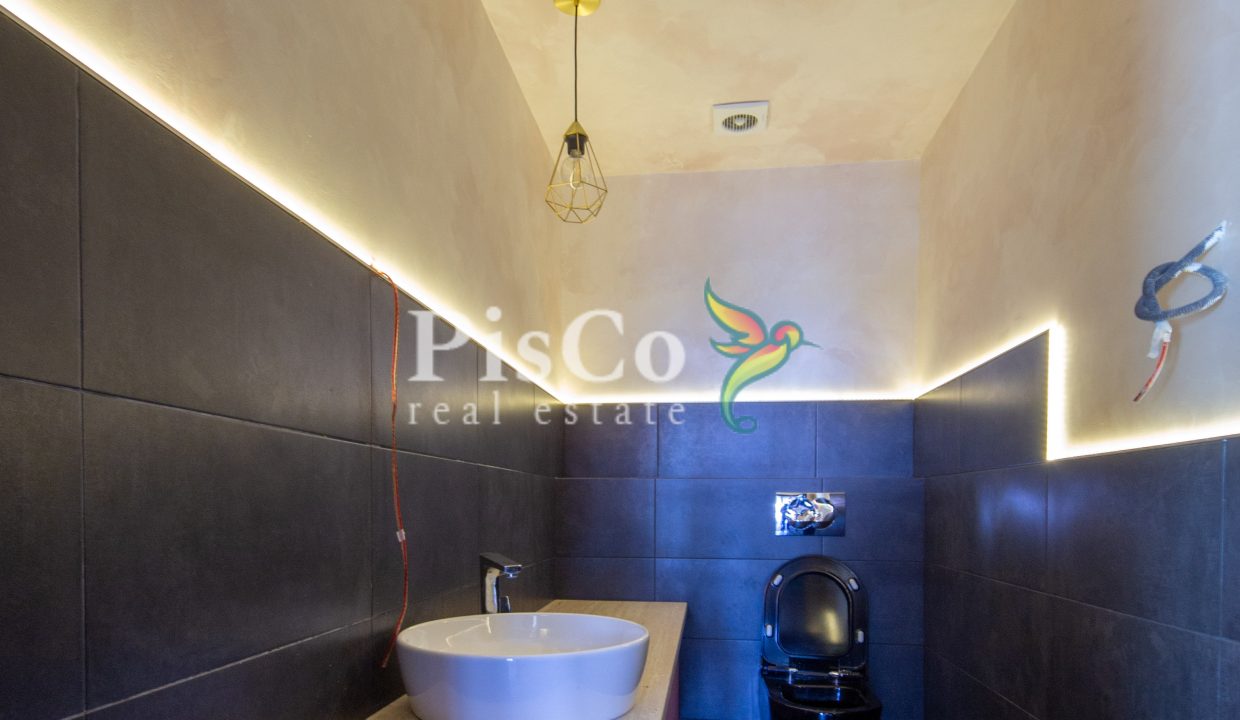 Prodaja Poslovni prostor 84m2, Kvart kod Katolicke crkve, Niksic (6 of 8)