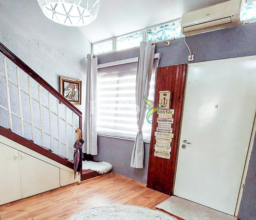 Prodaja četvorosoban dupleks u Podgorici, 127m2, Vezirov most, Podgorica-576