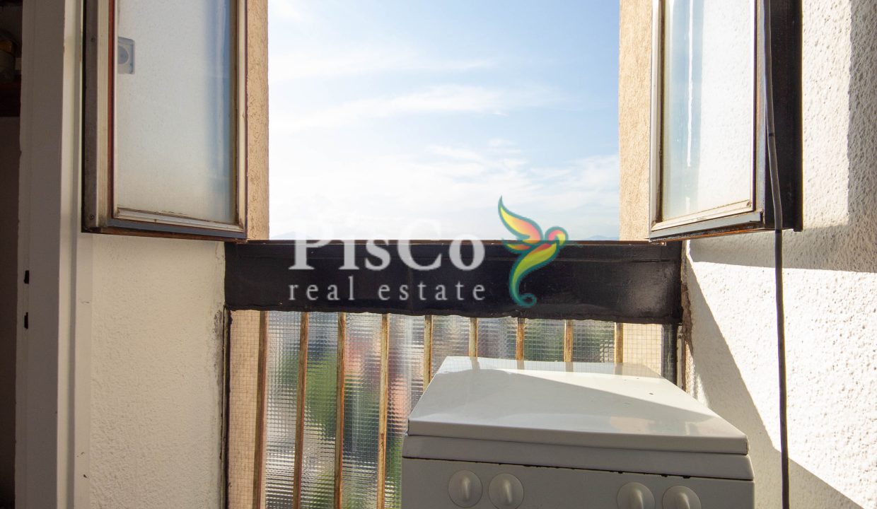 Prodaja polunamješten dvosoban stan kod Gintaša, 65m2, Podgorica (7 of 10)