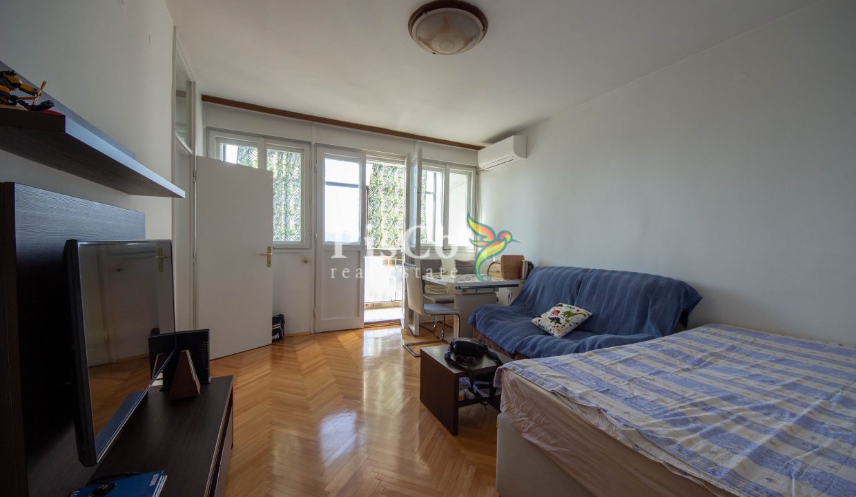 Prodaja polunamješten dvosoban stan kod Gintaša, 65m2, Podgorica (8 of 10)