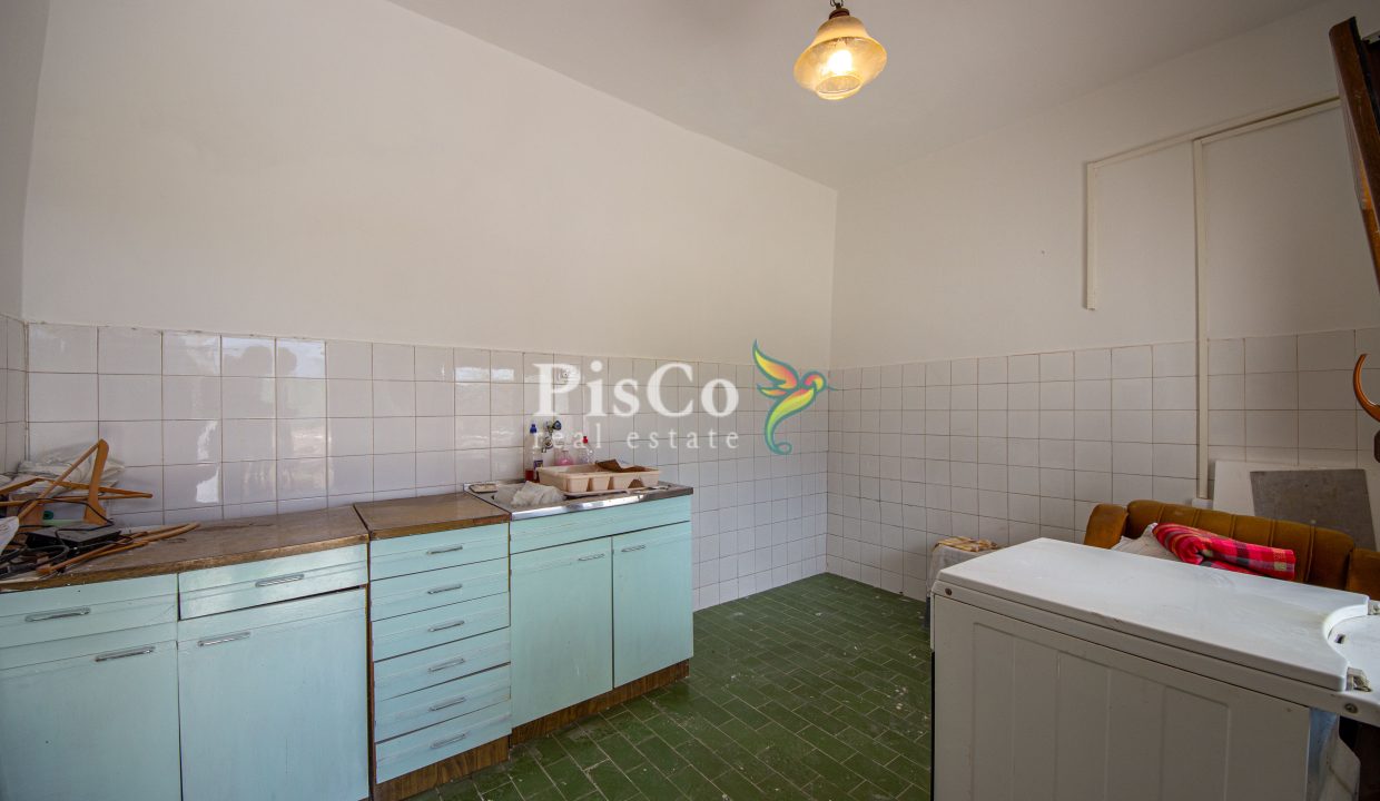 Prodaja renovirana kuća 70m2 sa zemljištem 550m2, Miločani, Nikšić (5 of 9)