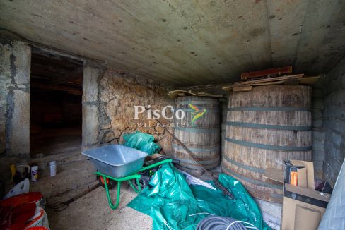 Prodaja renovirana kuća 70m2 sa zemljištem 560m2, Miločani, Nikšić (6 of 11)