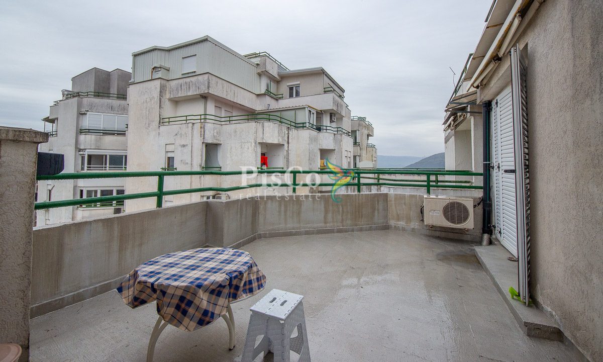 Prodaje se jednosoban stan 67m2, Blok 6, Podgorica-1704