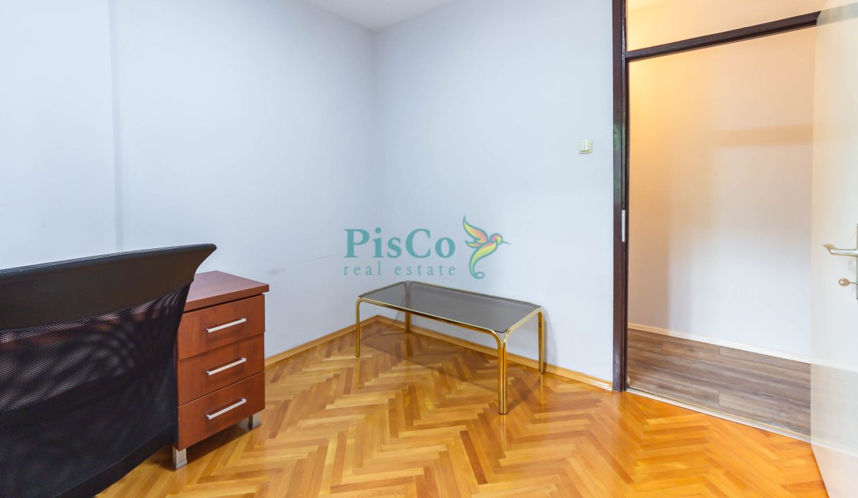 poslovni iza hrama-13