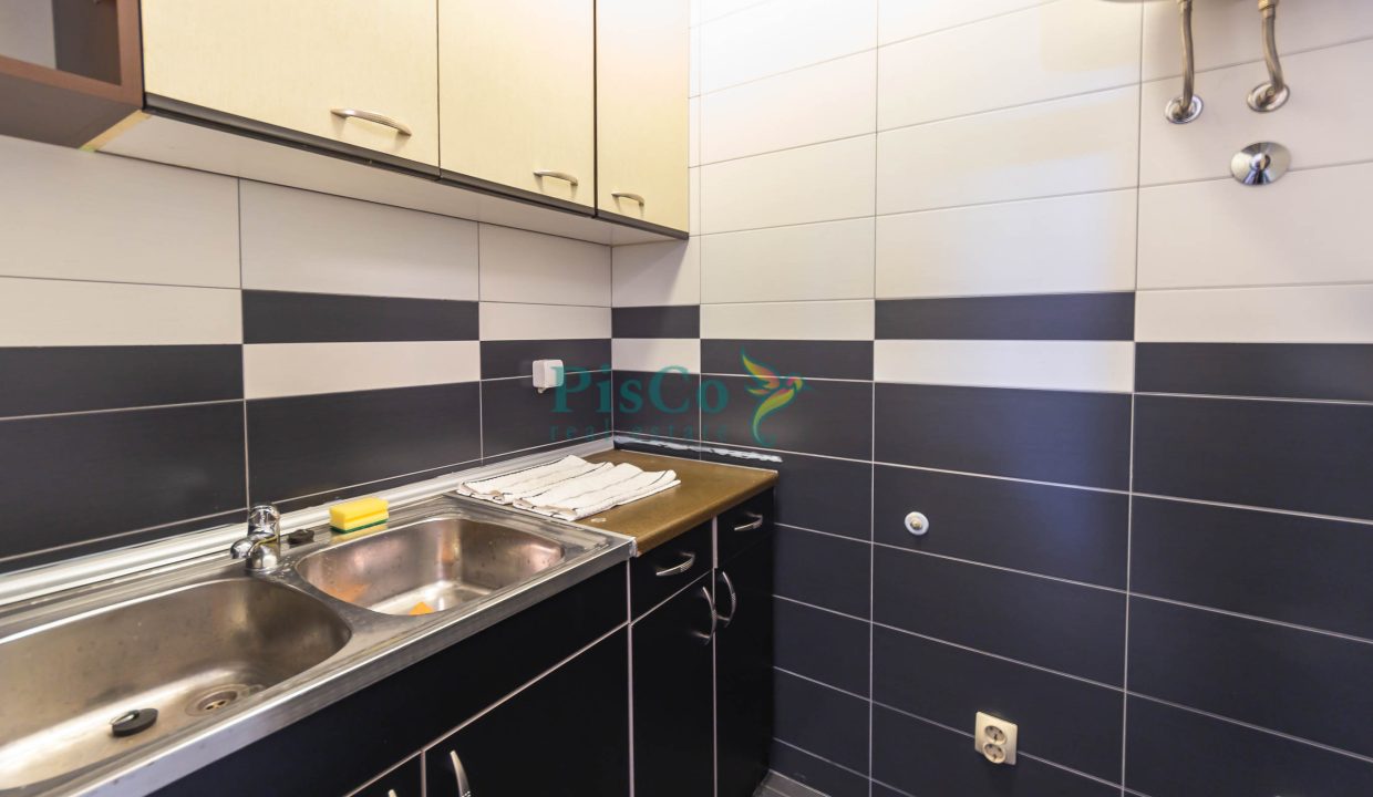 poslovni iza hrama-15