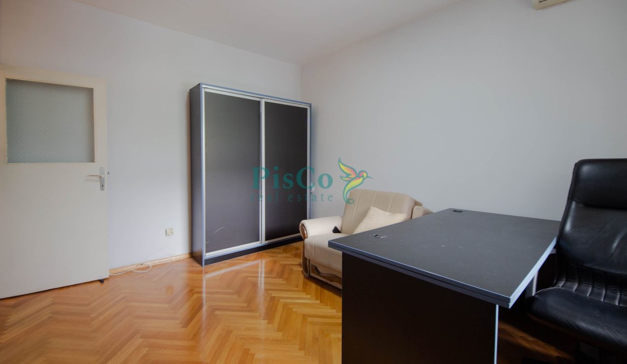 poslovni iza hrama-20