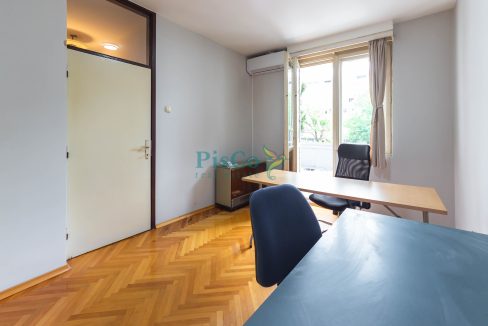 poslovni iza hrama-6