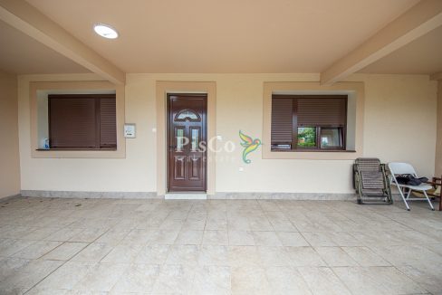 Izdavanje poslovni prostor 90m2, Masline, Podgorica-1925