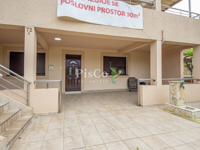 Izdavanje poslovni prostor 90m2 Masline Podgorica 1926