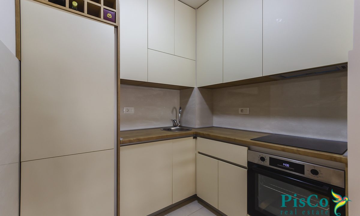 Jednosoban Central point 145k (3 of 7)