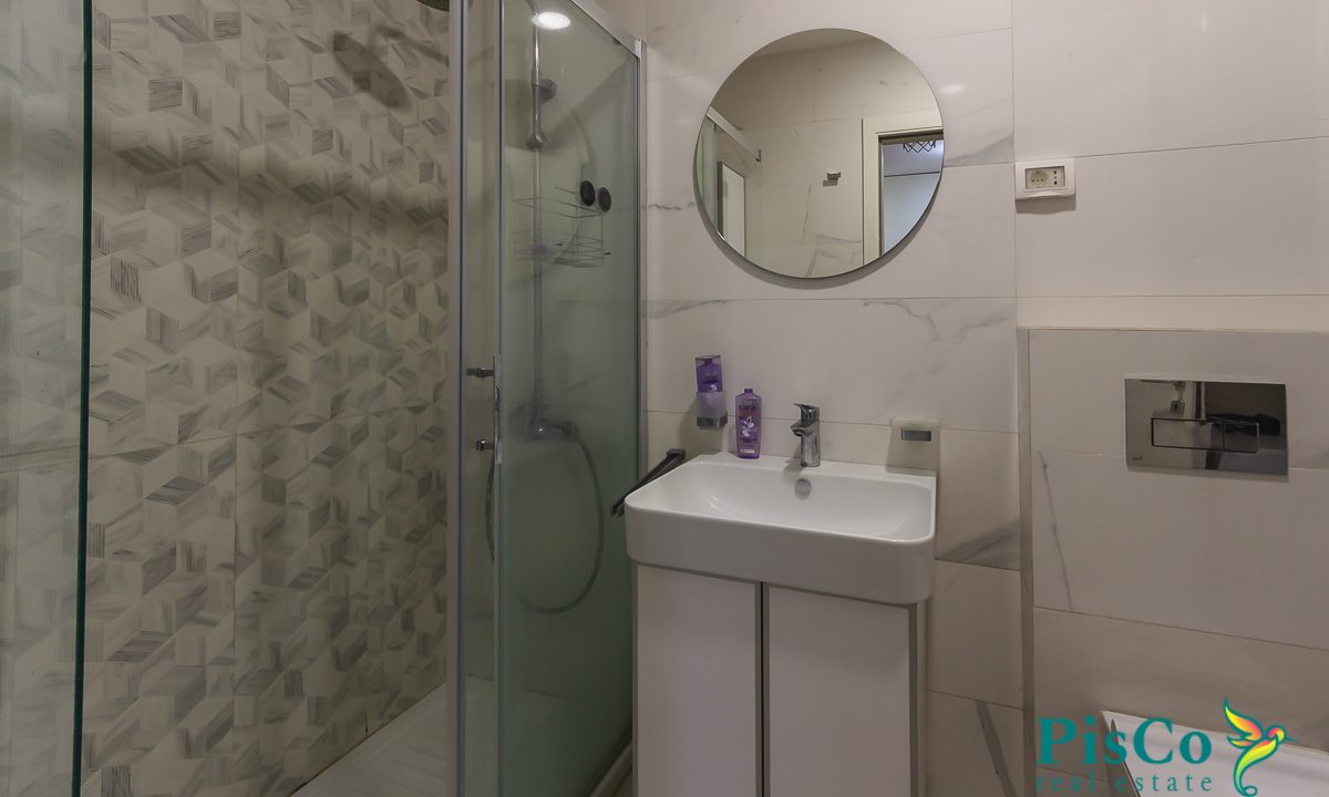 Jednosoban Central point 145k (4 of 7)