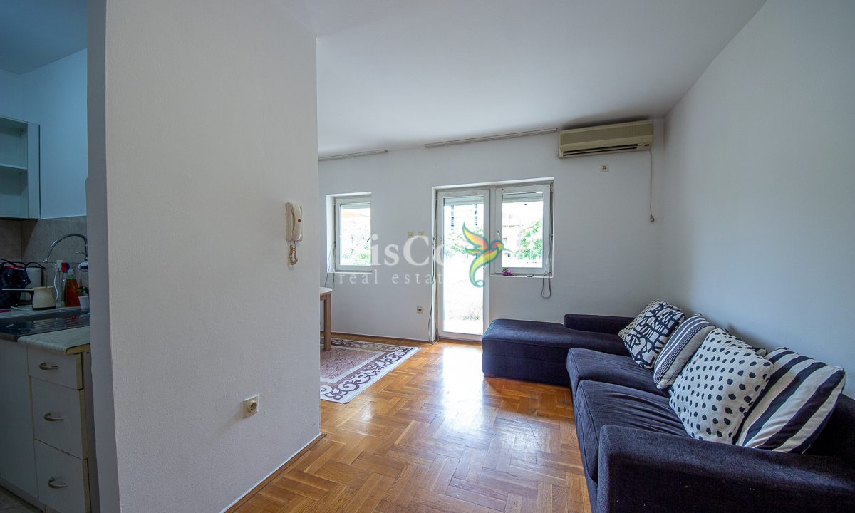 Prodaja dvosoban stan Stari Aerodrom, 84m2, Podgorica-1905