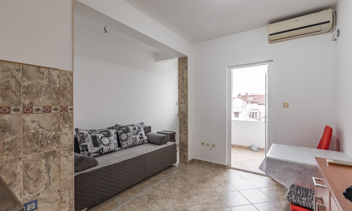 Prodaja garsonjera Budva - Golubovina (1 of 7)