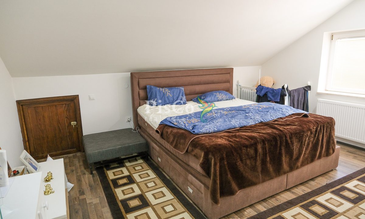 Prodaja petosobna kuća 450m2, Trebješko naselje, Nikšić-1009