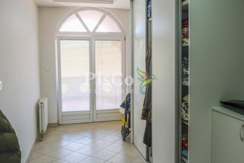 Prodaja petosobna kuća 450m2, Trebješko naselje, Nikšić-1011