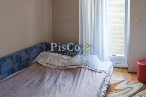 Prodaja petosobna kuća 450m2, Trebješko naselje, Nikšić-1024