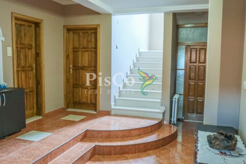 Prodaja petosobna kuća 450m2, Trebješko naselje, Nikšić-1027