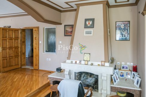 Prodaja petosobna kuća 450m2, Trebješko naselje, Nikšić-1030