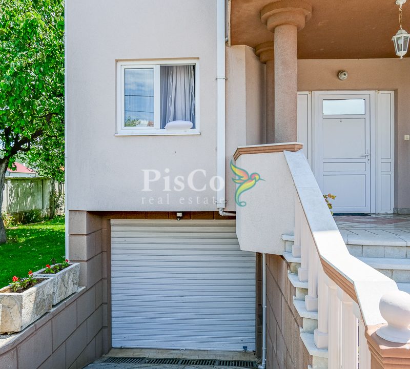 Prodaja petosobna kuća 450m2, Trebješko naselje, Nikšić-1037