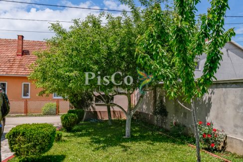 Prodaja petosobna kuća 450m2, Trebješko naselje, Nikšić-1043