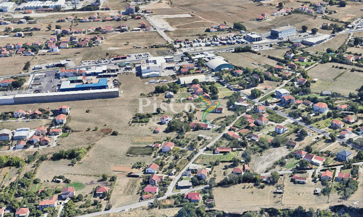 Prodaja urbanizovanog placa 2.305 m², Dahna, Podgorica-134625