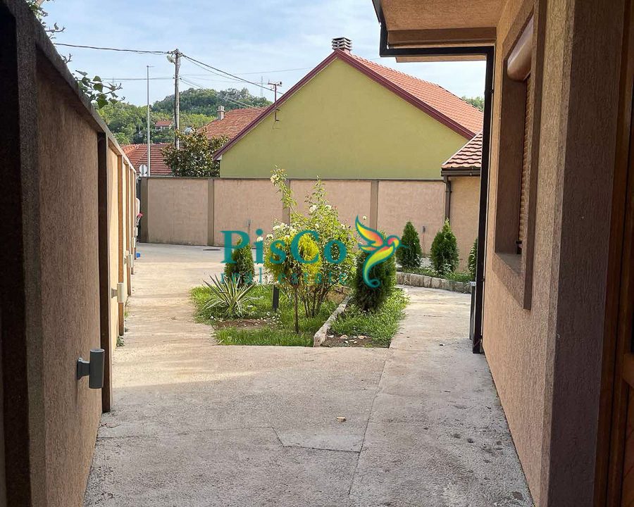 cetinje kuca (12 of 20)