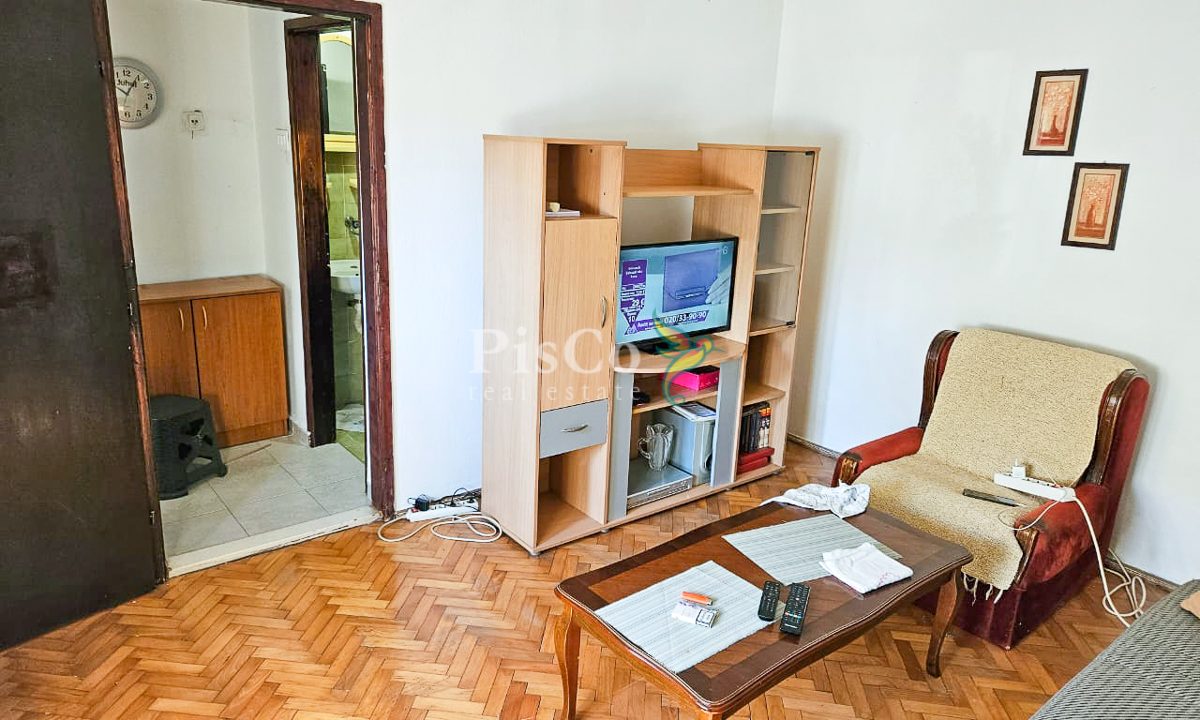 jednosoban sprat kuce 50m2, Malo brdo, Podgorica-0004