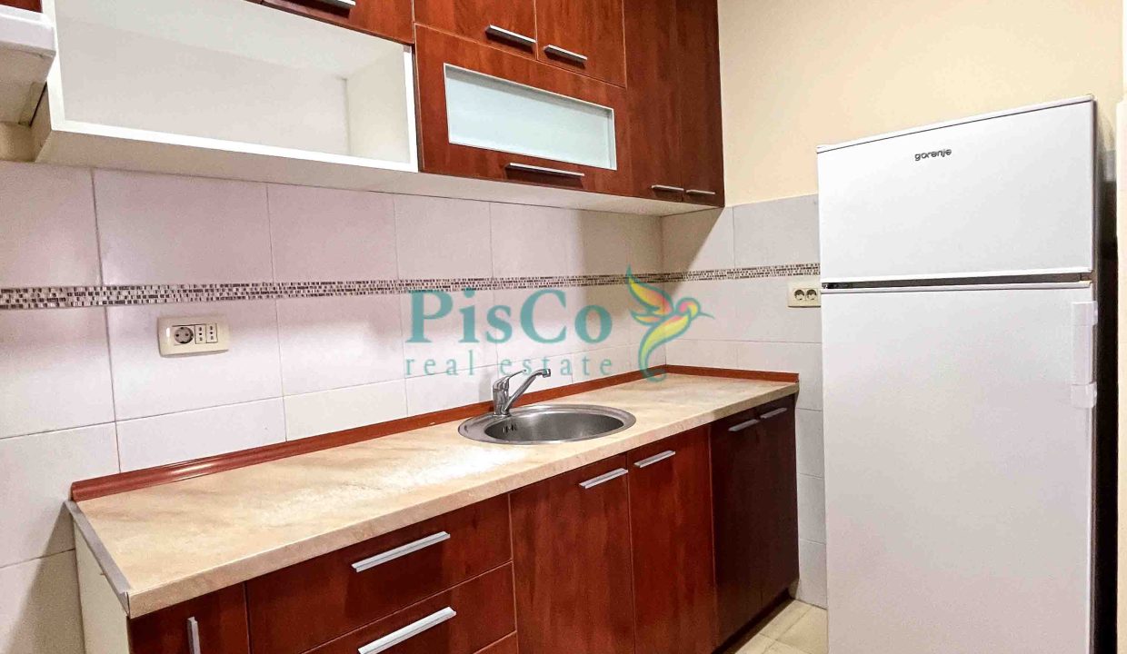 poslovni iza hrama-13