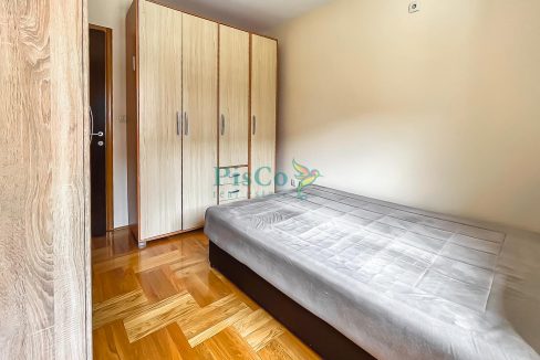 poslovni iza hrama-20