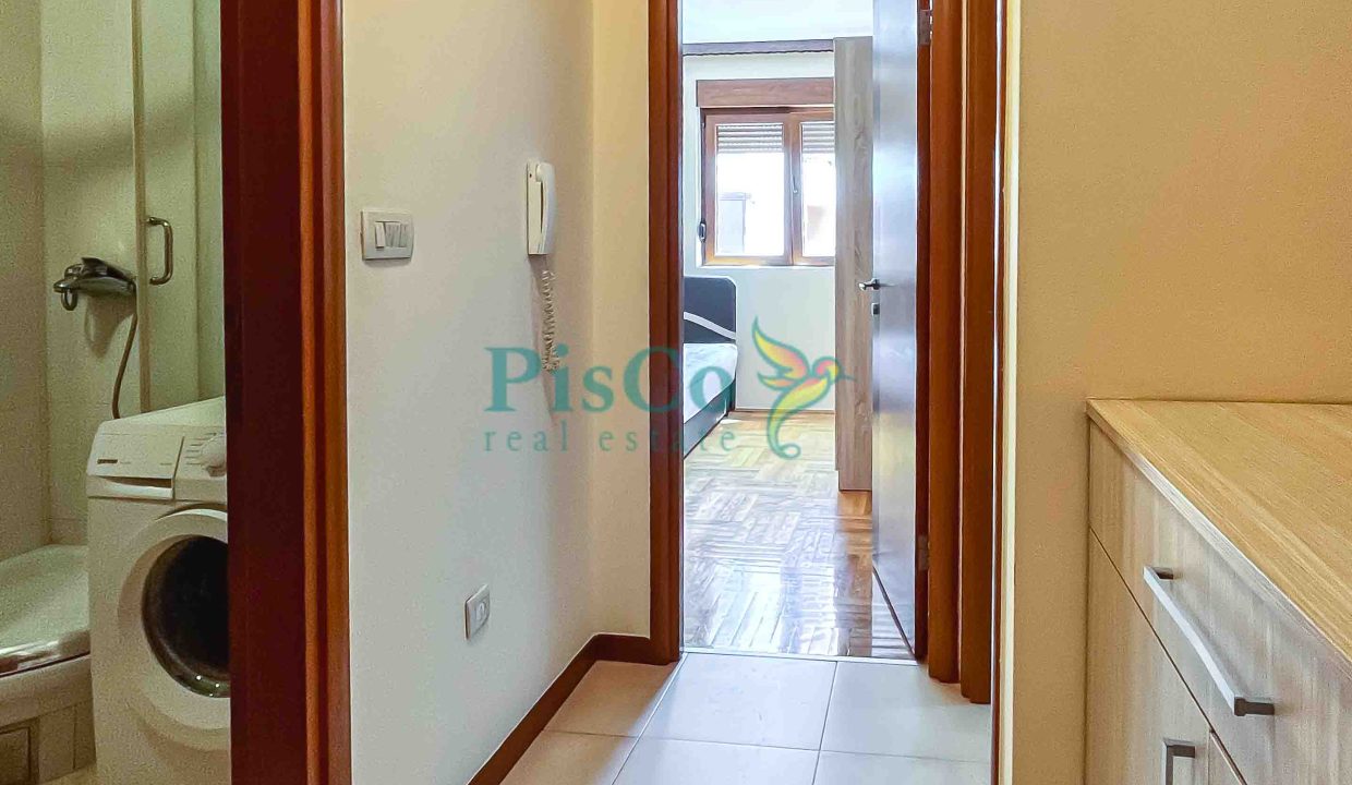 poslovni iza hrama-3