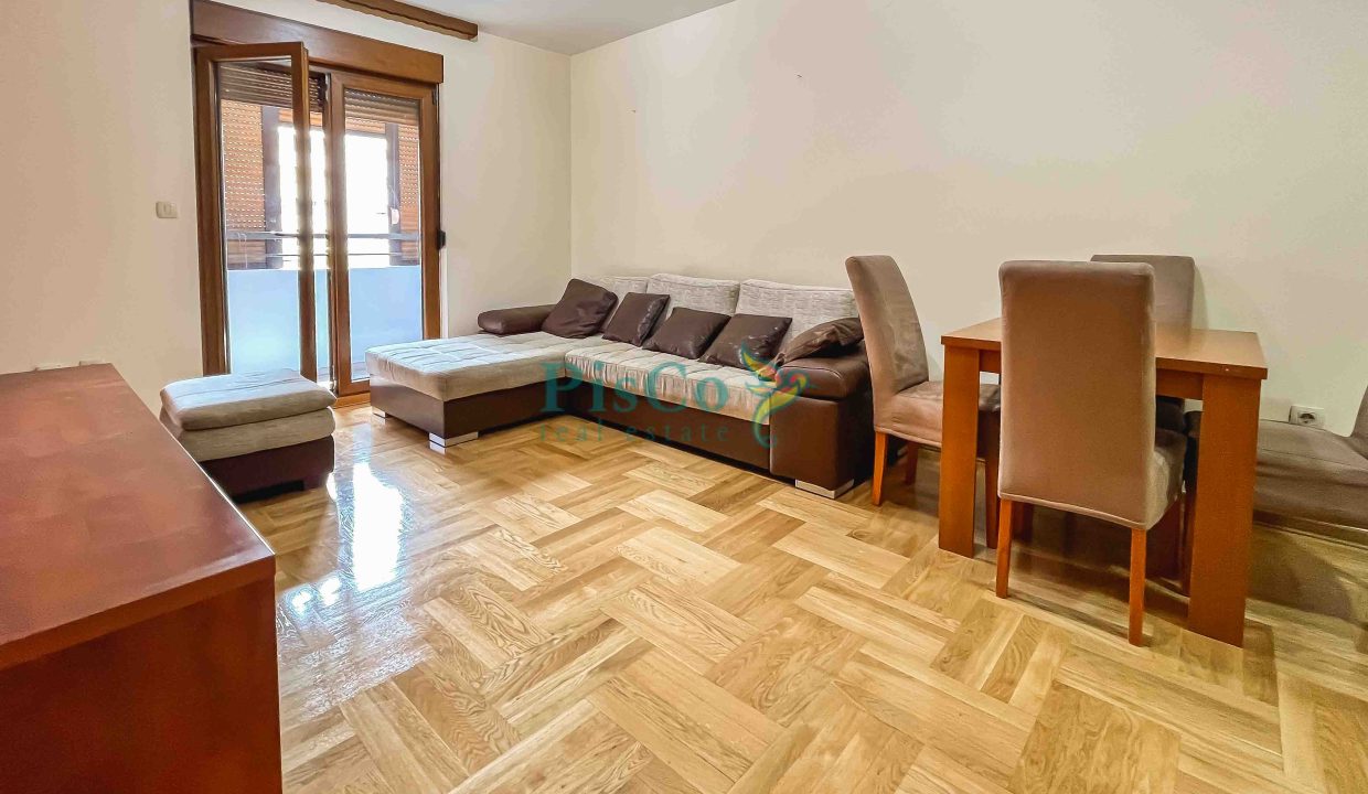 poslovni iza hrama-8