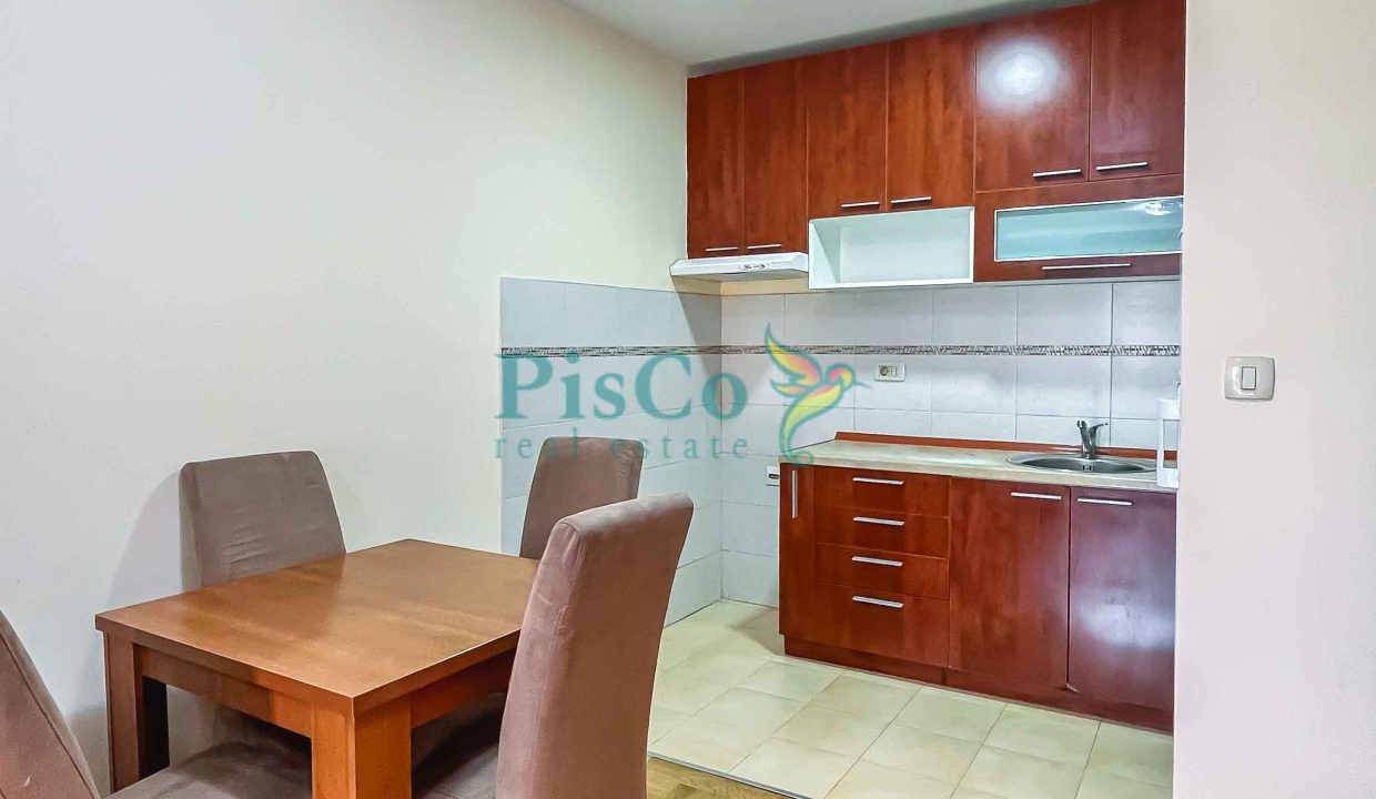 poslovni iza hrama-9