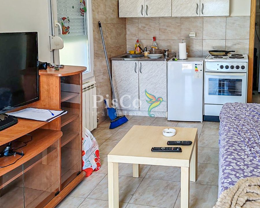 Izdavanje garsonjera, 25m², Tološi, Podgorica-083