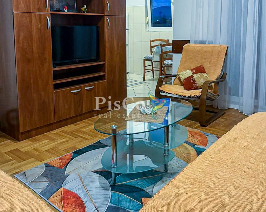 Izdavanje garsonjera, 29m², Podgorica, Zabjelo-797