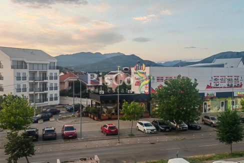 Izdavanje jednosoban stan 41m2, Stari Aerodrom, Podgorica-023