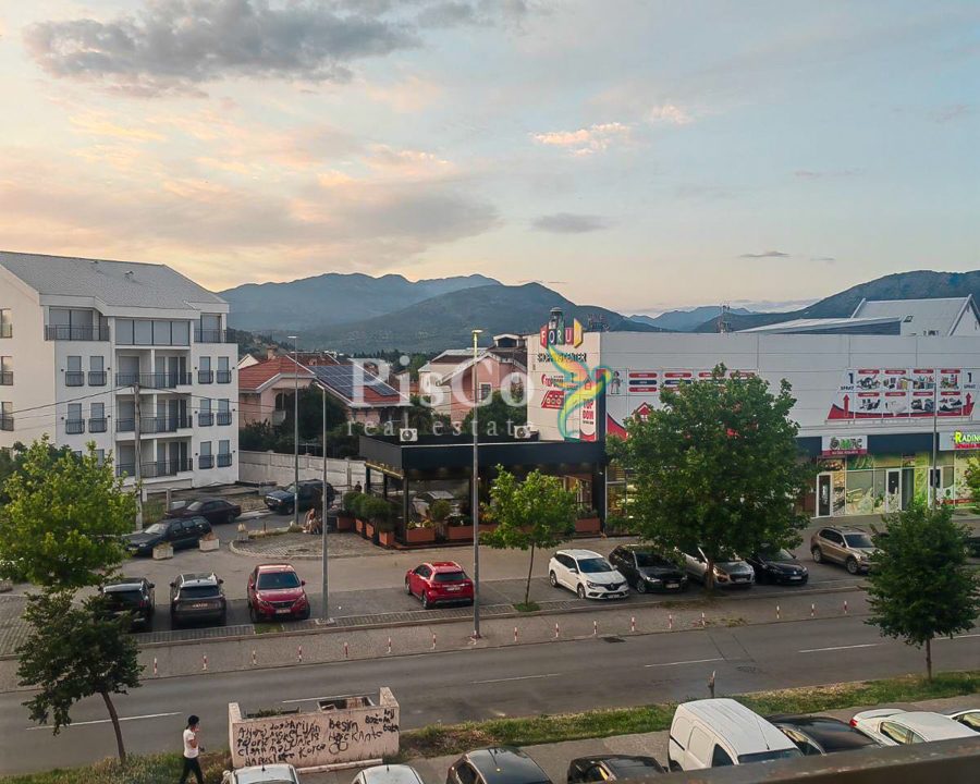 Izdavanje jednosoban stan 41m2, Stari Aerodrom, Podgorica-023